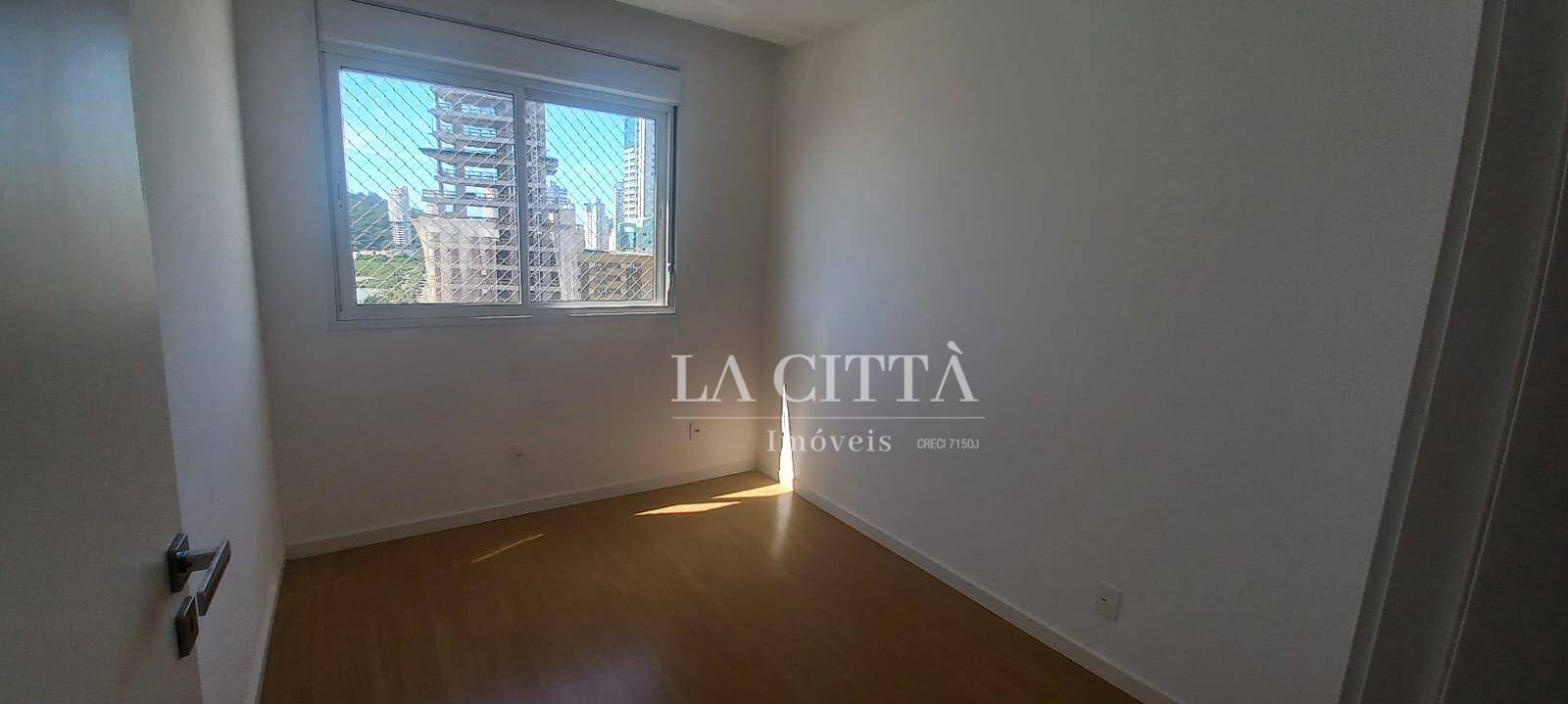 Apartamento para alugar com 2 quartos, 75m² - Foto 30