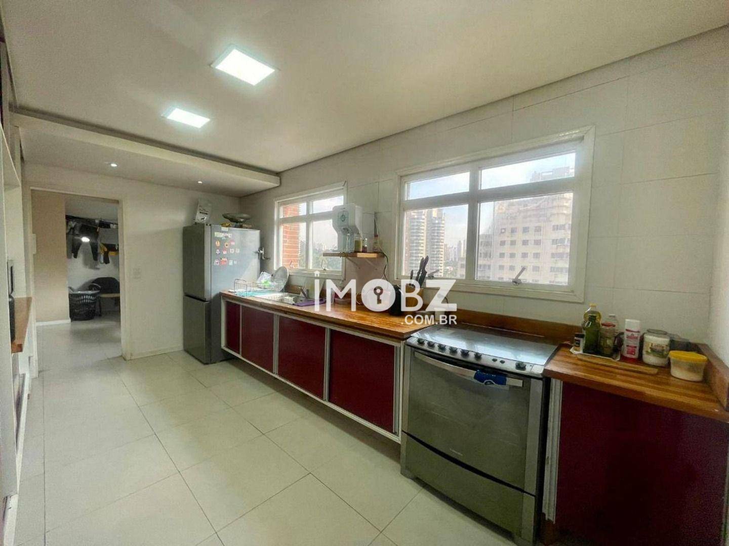 Apartamento à venda com 4 quartos, 230m² - Foto 26