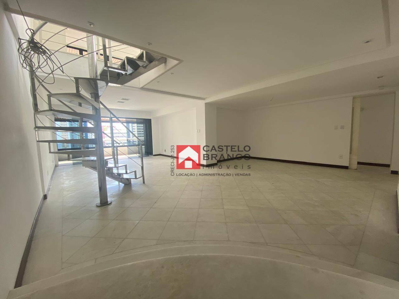 Apartamento à venda com 5 quartos, 510m² - Foto 2