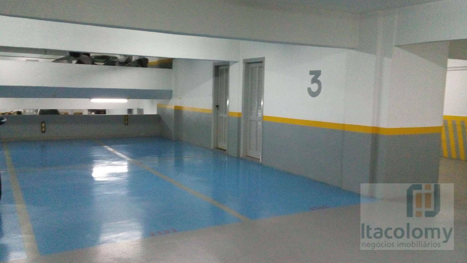 Apartamento para alugar com 3 quartos, 288m² - Foto 35