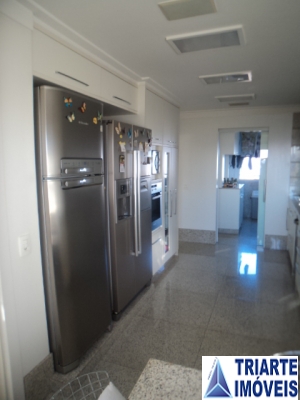 Apartamento à venda com 3 quartos, 170m² - Foto 13