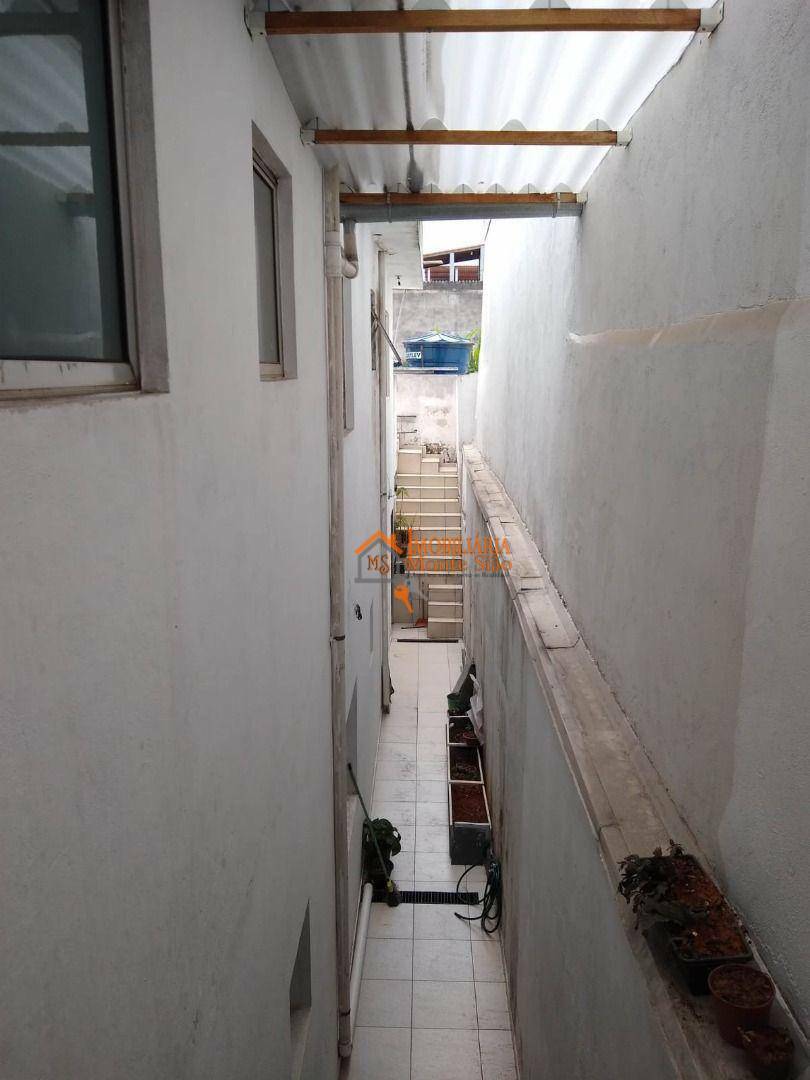 Sobrado à venda com 3 quartos, 200m² - Foto 6