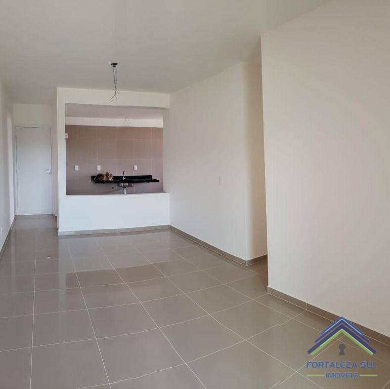 Apartamento à venda com 2 quartos, 77m² - Foto 3