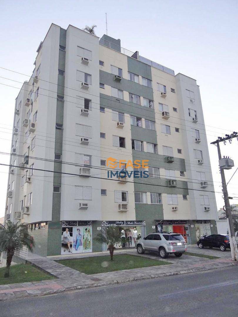 Apartamento à venda com 2 quartos, 80m² - Foto 1