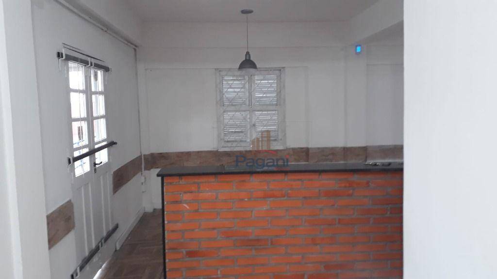 Casa para alugar com 3 quartos, 50m² - Foto 19