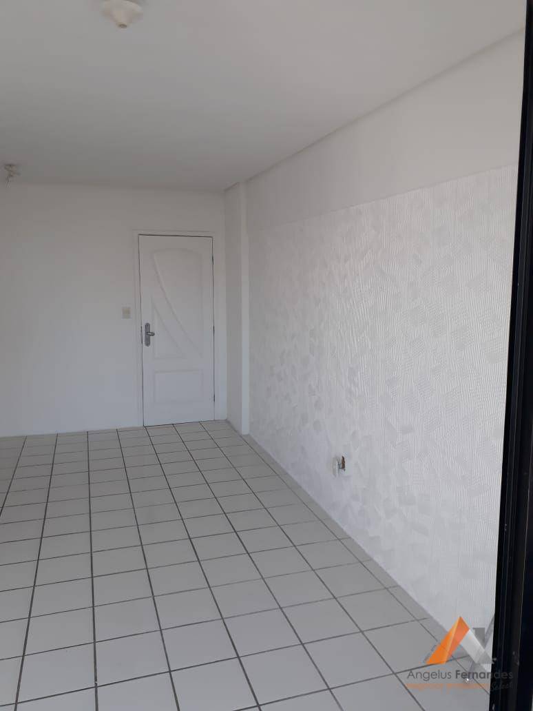 Apartamento à venda com 3 quartos, 100m² - Foto 7