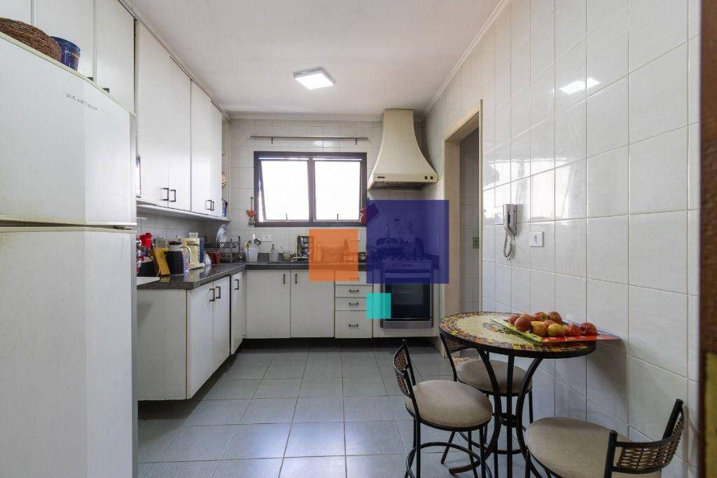 Apartamento à venda com 3 quartos, 122m² - Foto 8