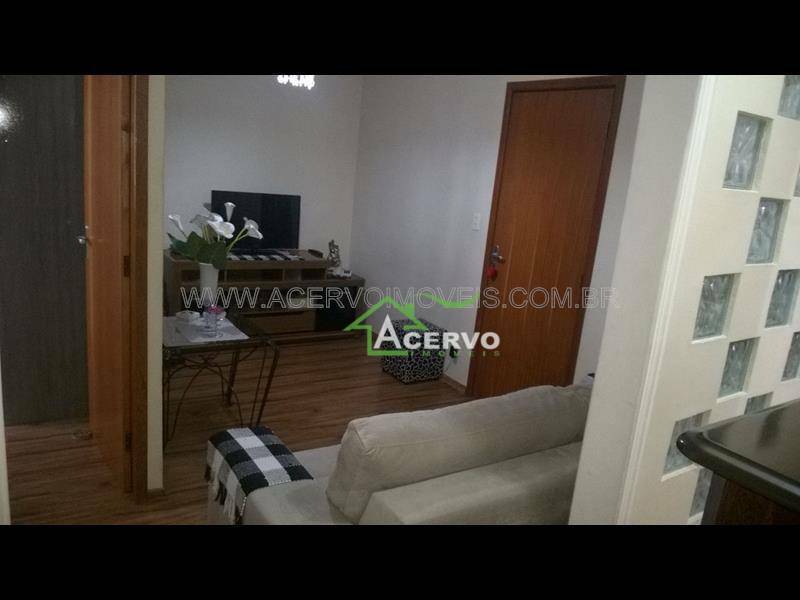 Apartamento à venda com 3 quartos, 85m² - Foto 2