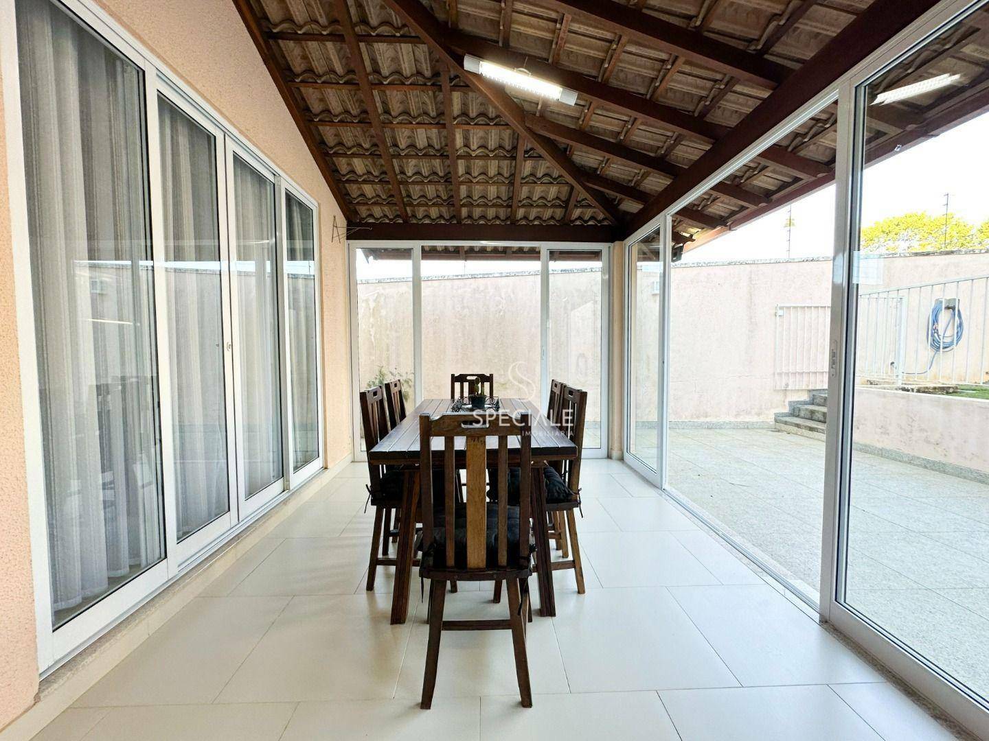 Casa de Condomínio à venda com 4 quartos, 230m² - Foto 33