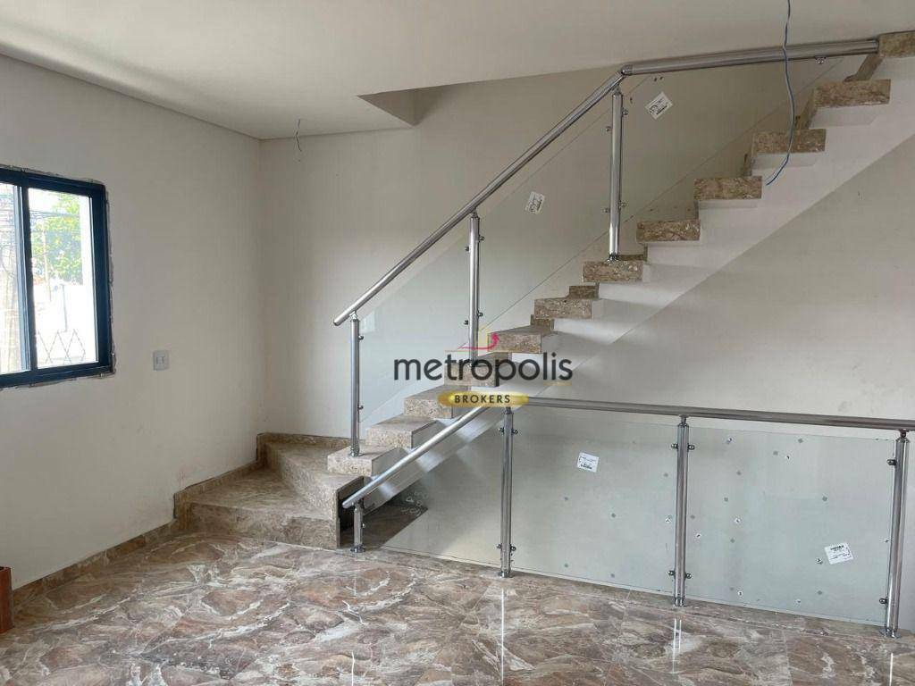 Sobrado à venda com 2 quartos, 200m² - Foto 4