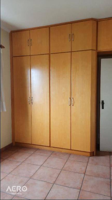 Apartamento à venda com 3 quartos, 97m² - Foto 19