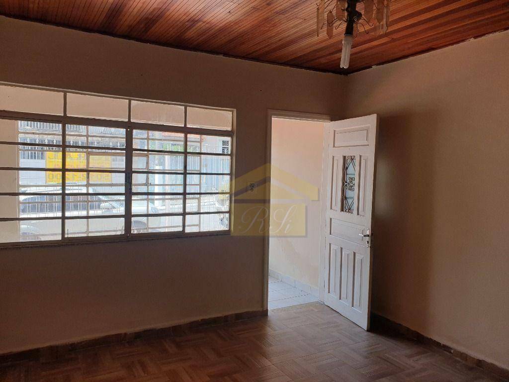 Casa à venda com 2 quartos, 130m² - Foto 2