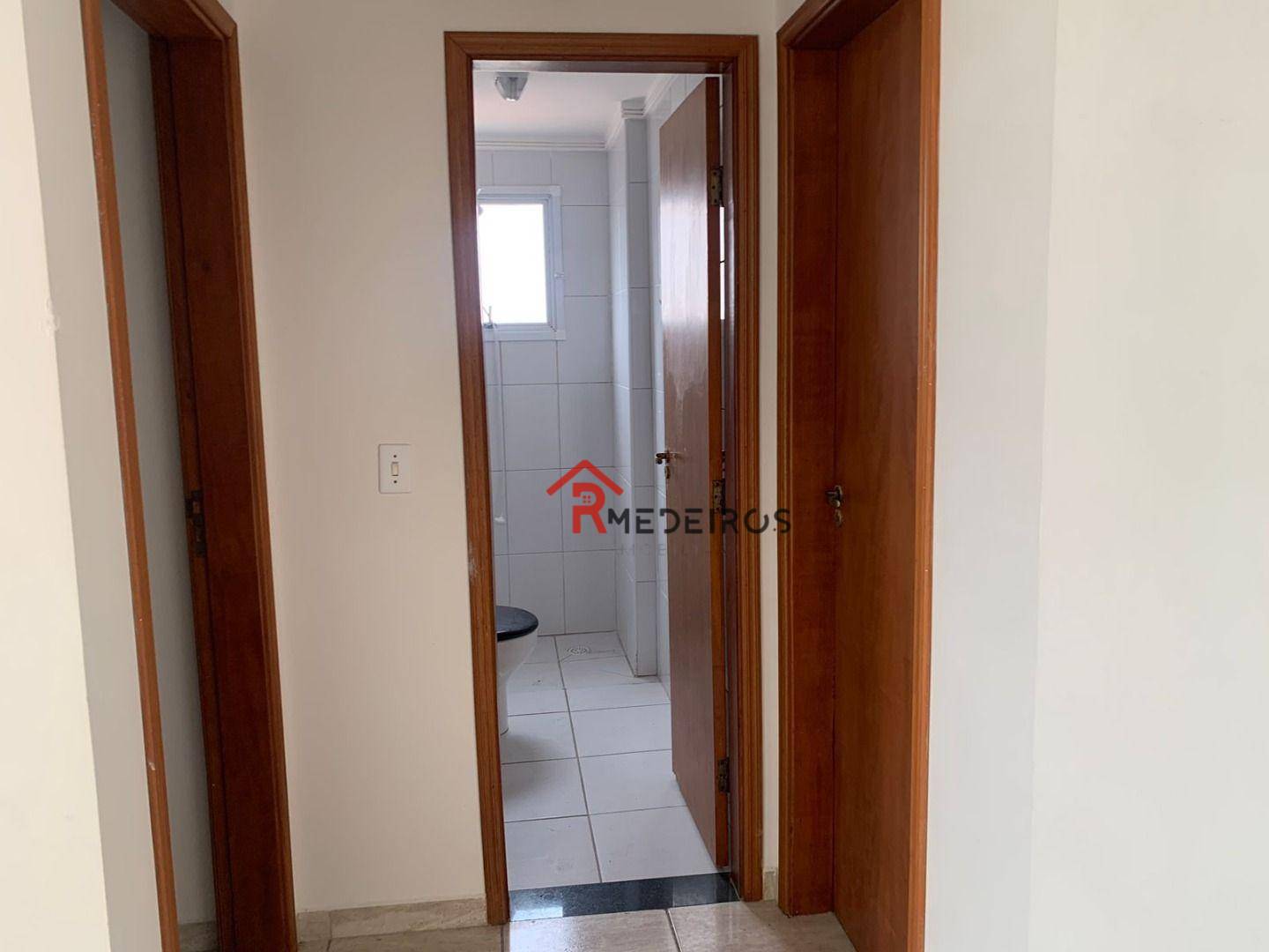 Apartamento à venda com 2 quartos, 70m² - Foto 15