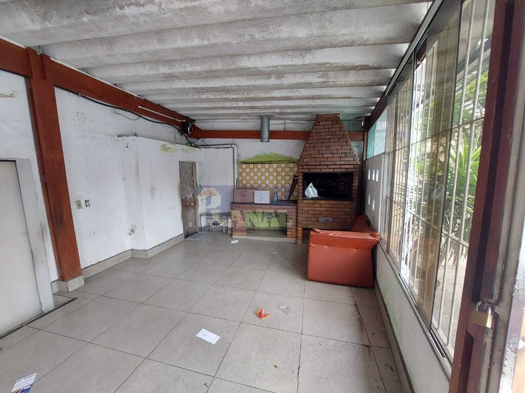 Sobrado à venda com 2 quartos, 175m² - Foto 12