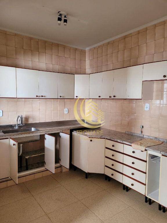 Apartamento à venda com 3 quartos, 120m² - Foto 11