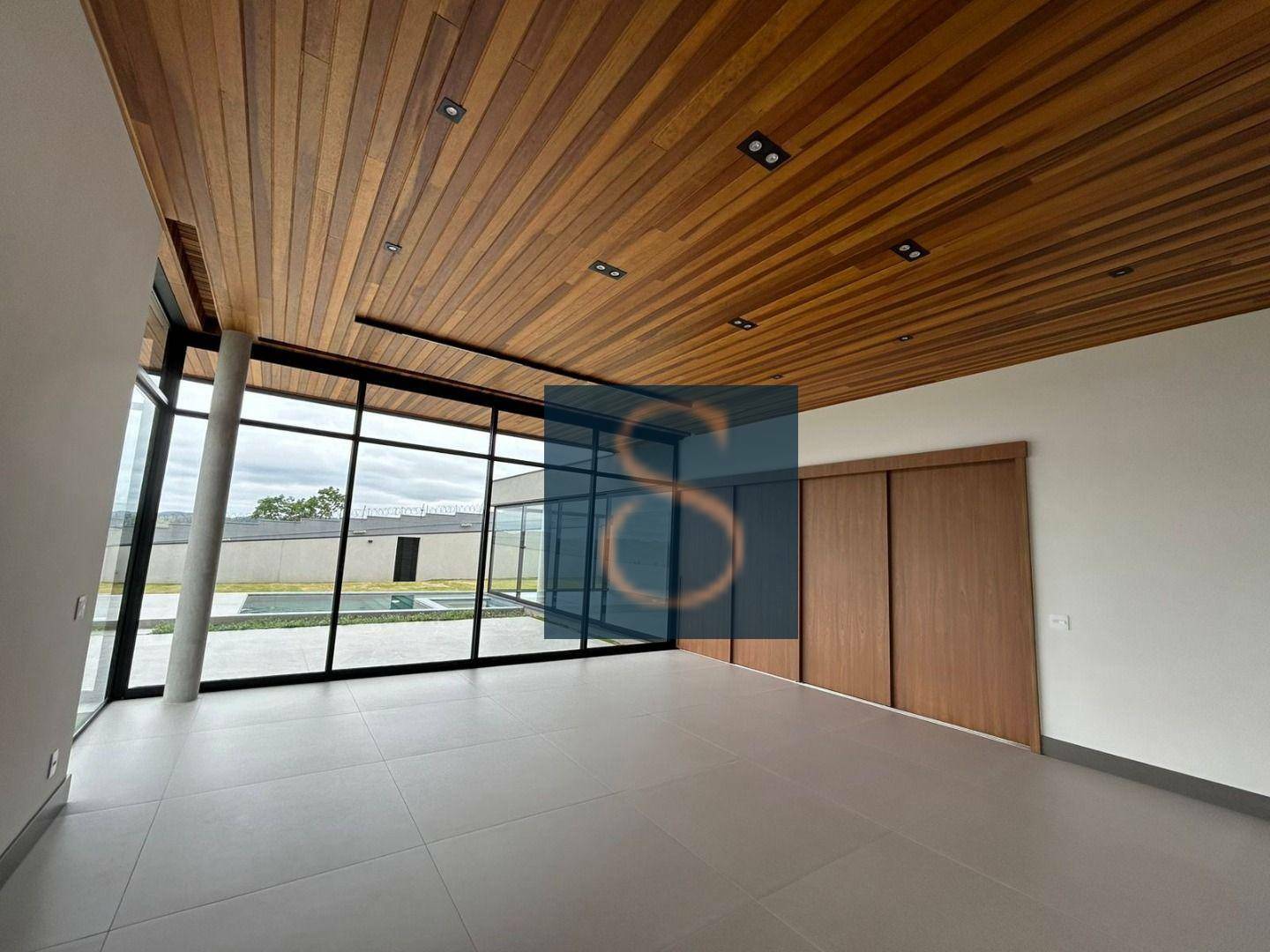 Sobrado à venda com 4 quartos, 600m² - Foto 3