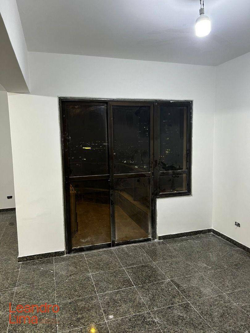 Apartamento à venda com 3 quartos, 287m² - Foto 2