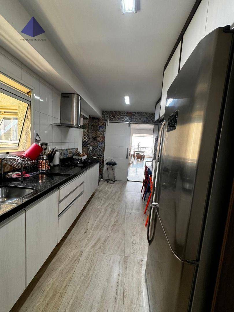 Apartamento à venda com 4 quartos, 182m² - Foto 6