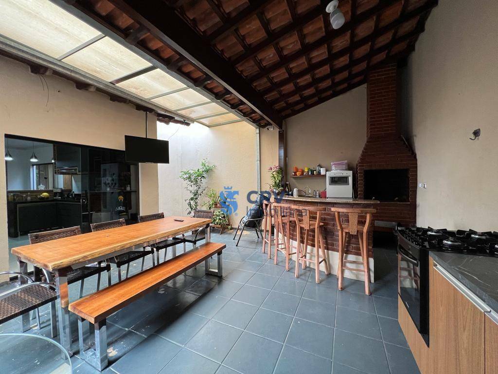 Casa à venda com 3 quartos, 153m² - Foto 6