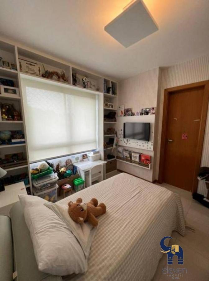 Apartamento à venda com 3 quartos, 151m² - Foto 17