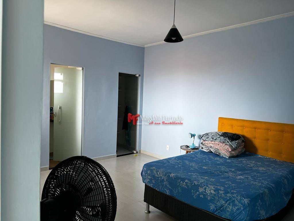 Casa à venda com 3 quartos, 200M2 - Foto 18