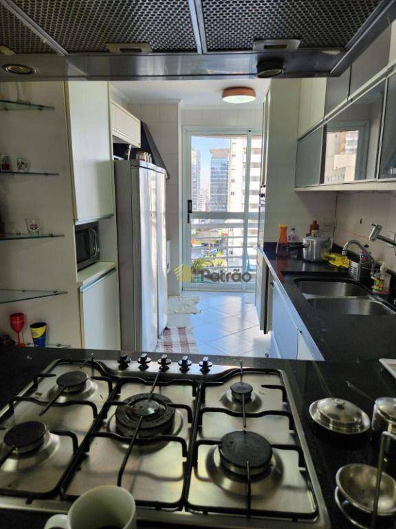 Apartamento à venda com 3 quartos, 133m² - Foto 9