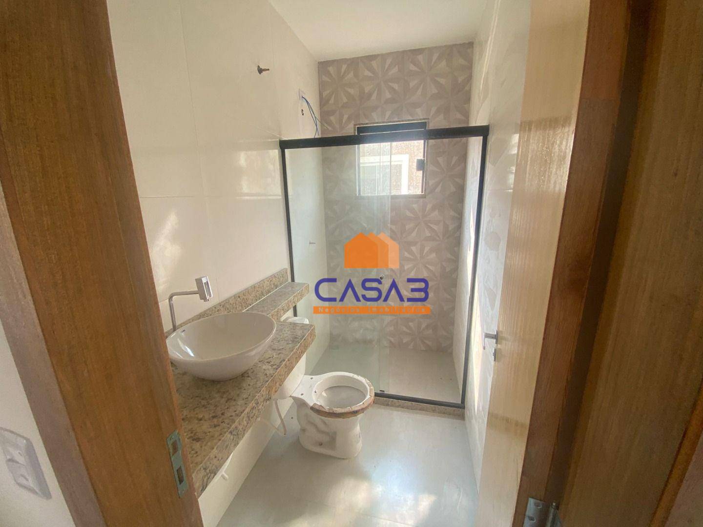 Casa à venda com 2 quartos, 70m² - Foto 9