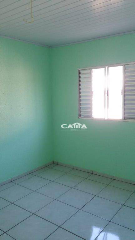 Casa para alugar com 2 quartos, 40m² - Foto 12