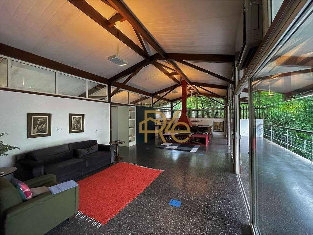 Casa de Condomínio à venda com 3 quartos, 380m² - Foto 17