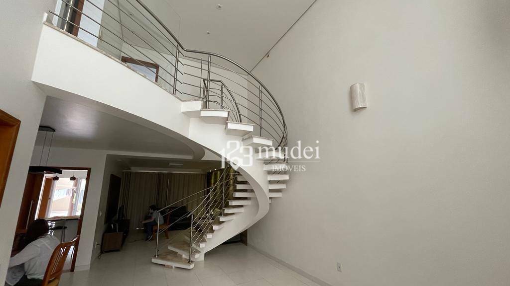 Casa à venda com 3 quartos, 270m² - Foto 9