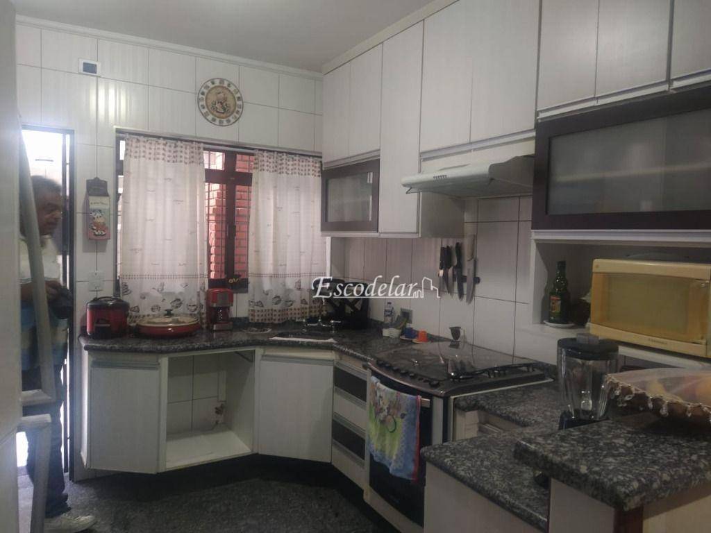 Sobrado à venda com 3 quartos, 100m² - Foto 2