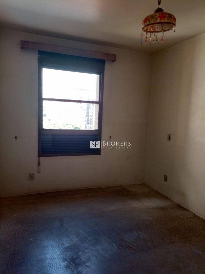 Apartamento à venda com 4 quartos, 207m² - Foto 22