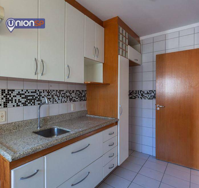 Apartamento à venda com 3 quartos, 80m² - Foto 12