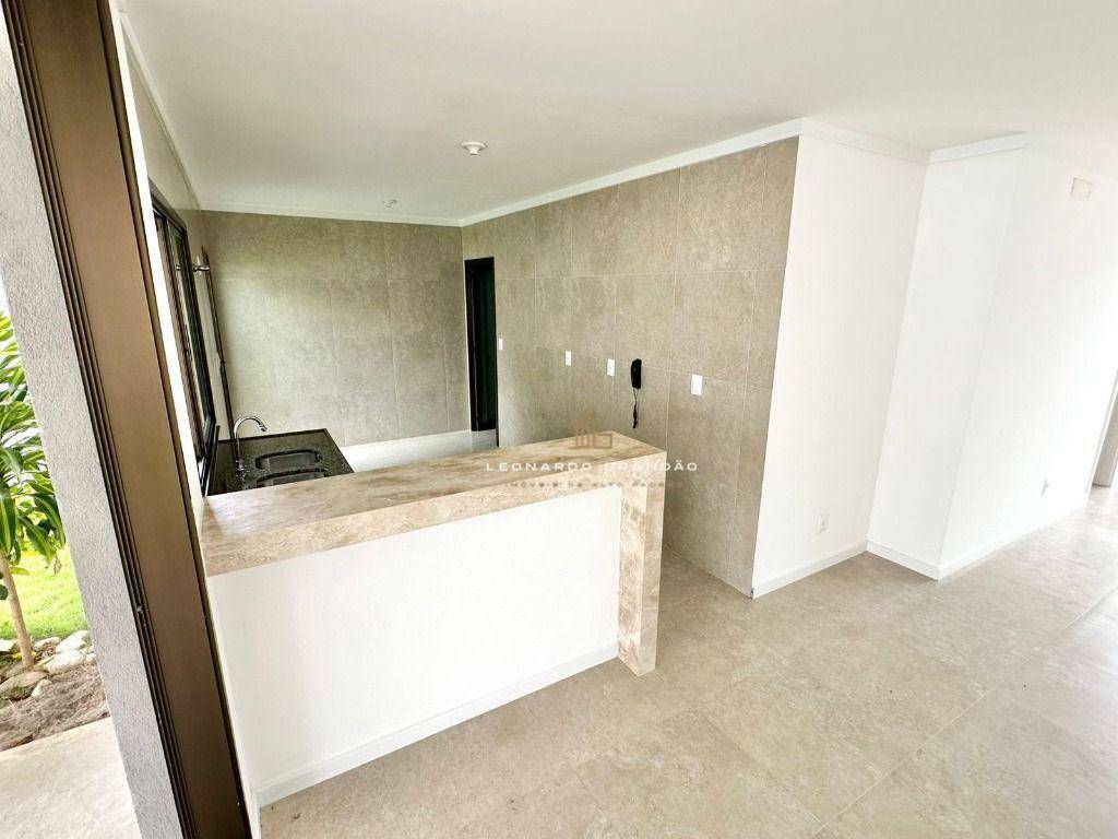 Casa de Condomínio à venda com 3 quartos, 236m² - Foto 12