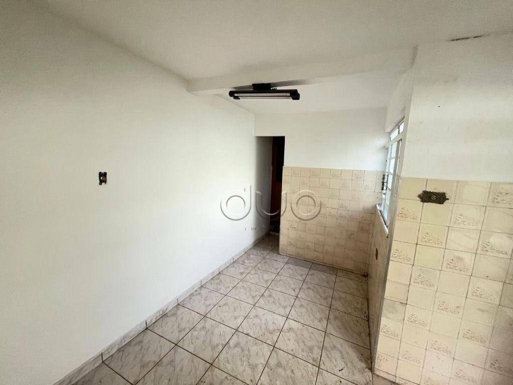 Casa à venda com 2 quartos, 209m² - Foto 26