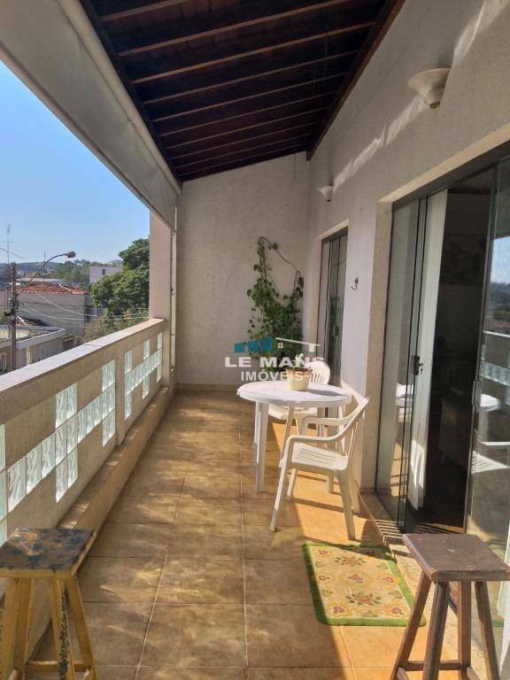 Casa à venda com 3 quartos, 226m² - Foto 5