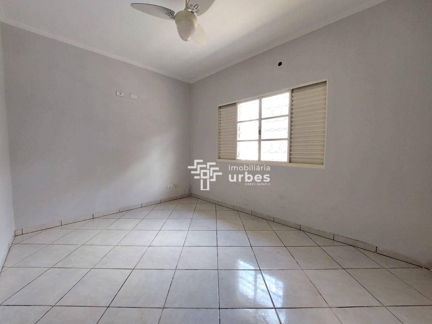 Casa para alugar com 3 quartos, 225m² - Foto 16