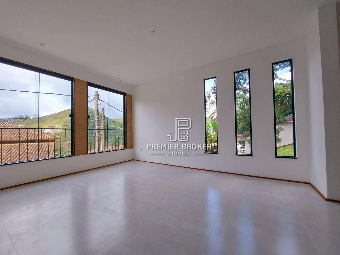 Casa de Condomínio à venda com 4 quartos, 127m² - Foto 5