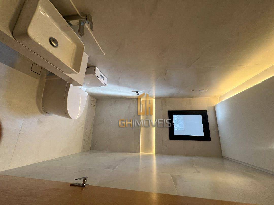 Sobrado à venda com 4 quartos, 276m² - Foto 46