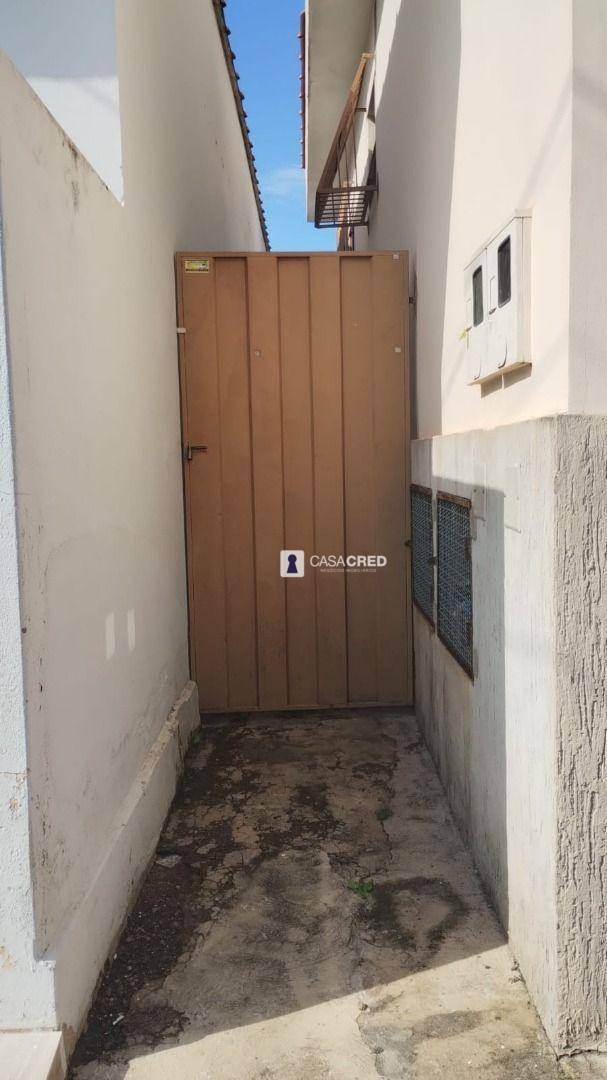 Casa para alugar com 1 quarto, 50m² - Foto 1