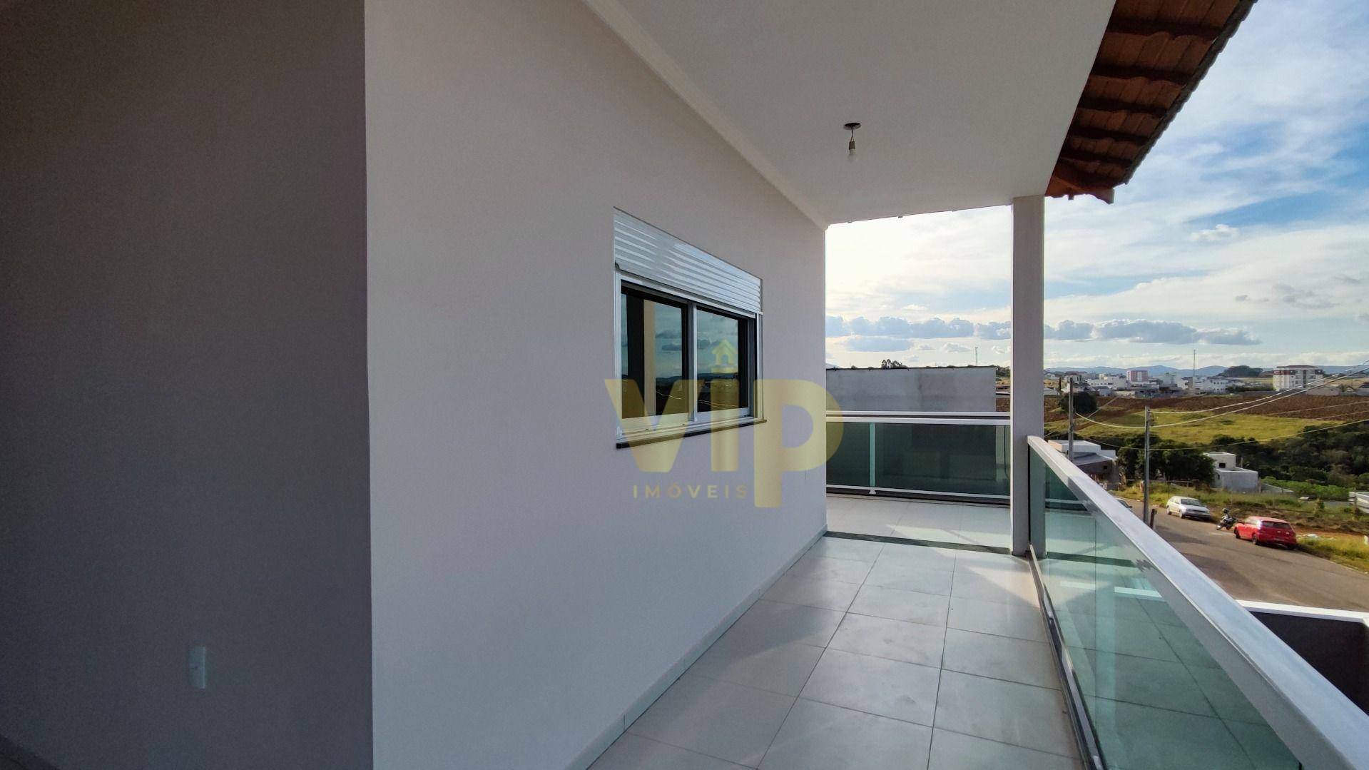 Casa à venda com 4 quartos, 210m² - Foto 11