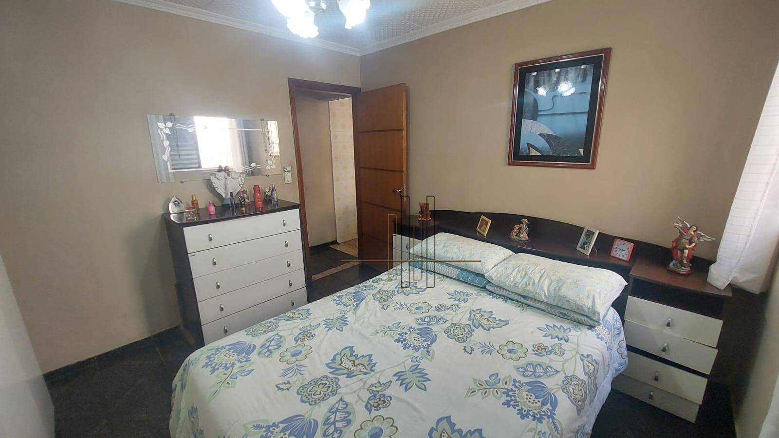 Casa à venda com 2 quartos, 130m² - Foto 8