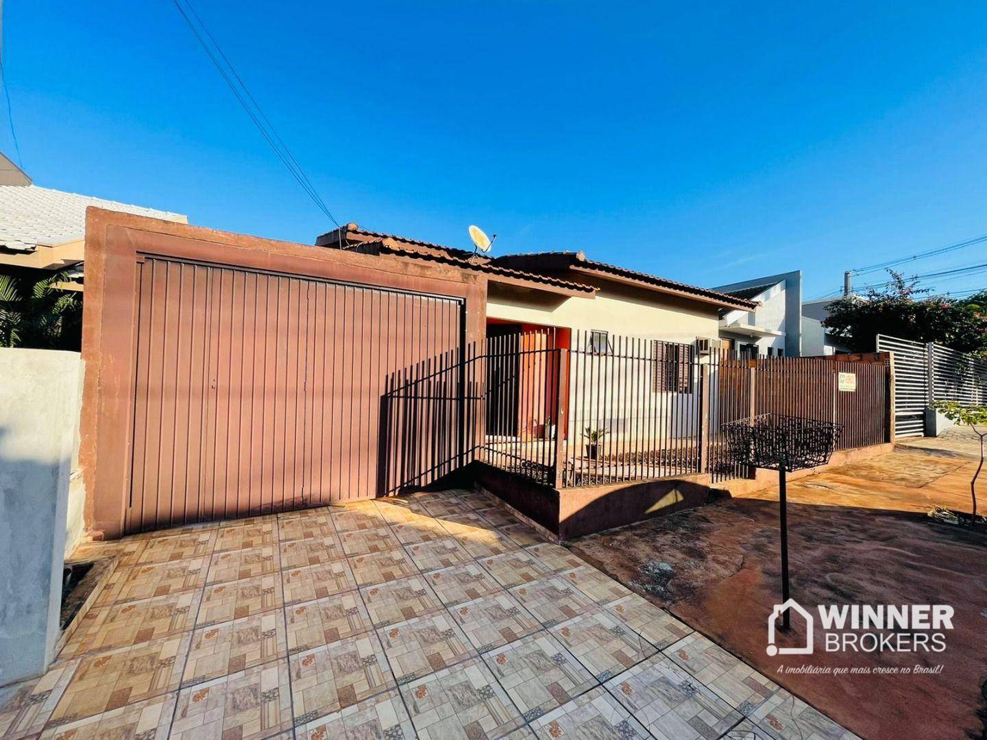 Casa, 3 quartos, 243 m² - Foto 1