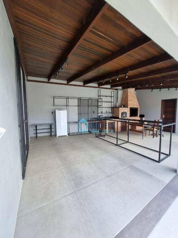 Casa à venda com 2 quartos, 100m² - Foto 10