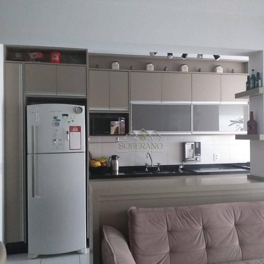 Apartamento à venda com 2 quartos, 68m² - Foto 6