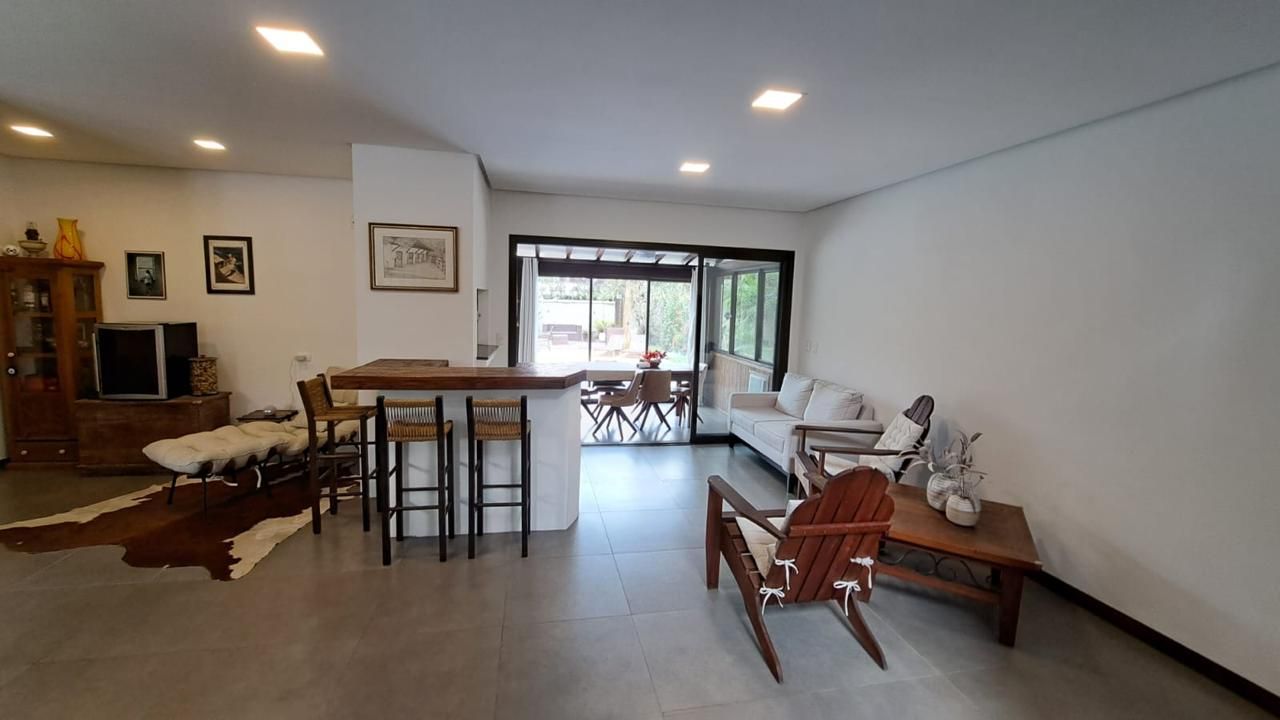 Casa de Condomínio à venda com 4 quartos, 280m² - Foto 5