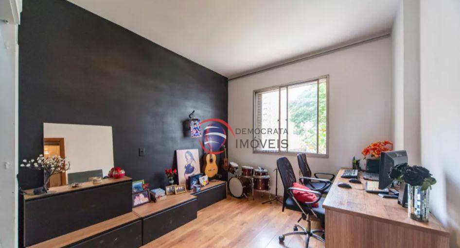 Apartamento à venda com 4 quartos, 180m² - Foto 10