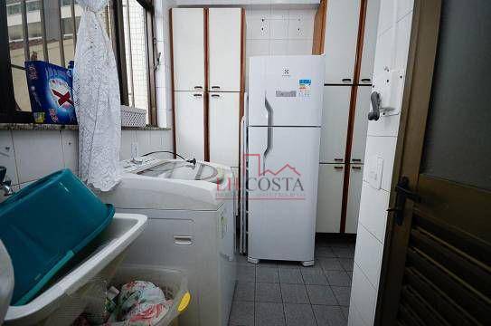 Apartamento à venda com 2 quartos, 80m² - Foto 35