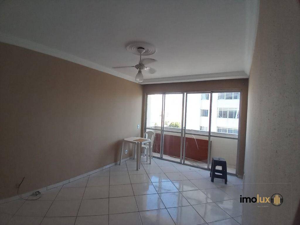 Apartamento à venda com 2 quartos, 56m² - Foto 1