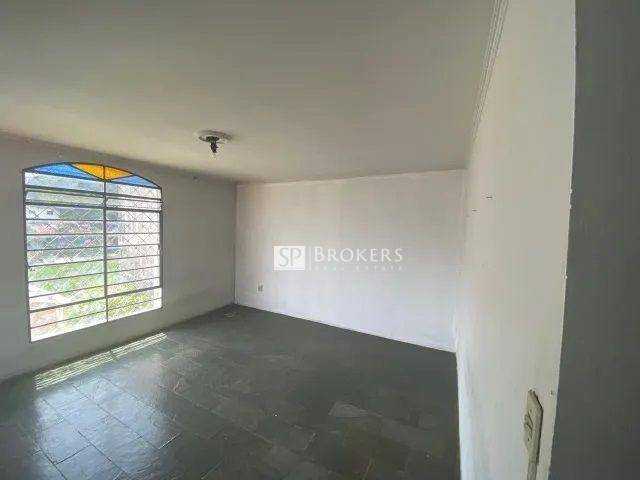 Casa à venda com 4 quartos, 220m² - Foto 28